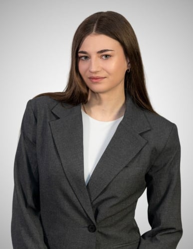 Nataliia  Holiak